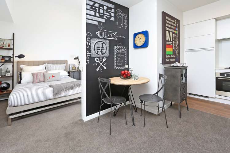 381 Murphys Road Flat Bush_1