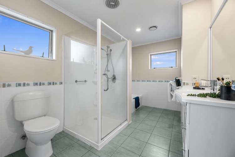 11 Hinton Place Pyes Pa_28