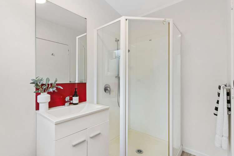 11/57 Point Chevalier Road Point Chevalier_7