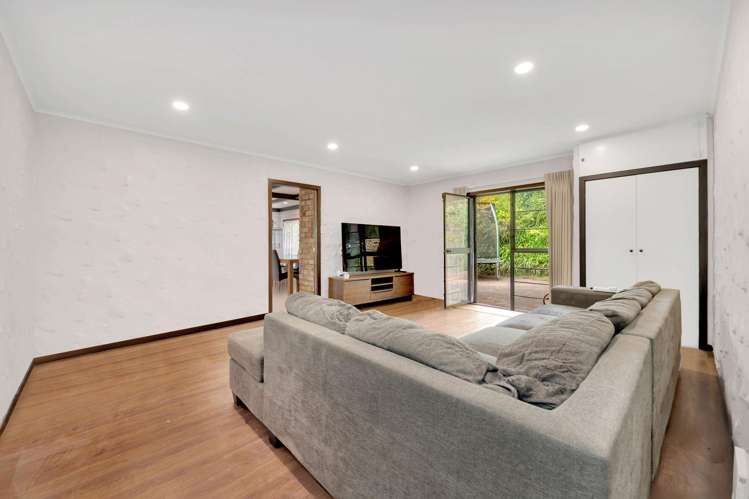 17B Gracechurch Drive Flat Bush_13