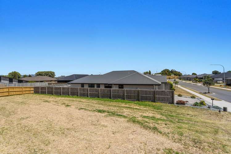 6 Takahe Close Coastlands_4