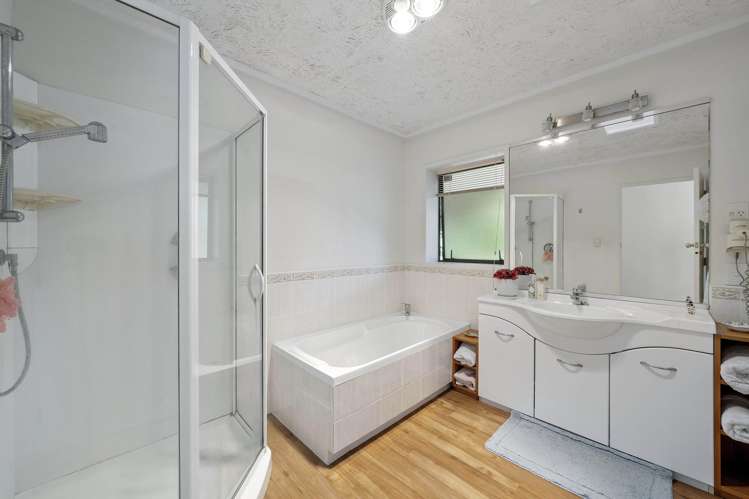 10 Neralee Court Conifer Grove_11