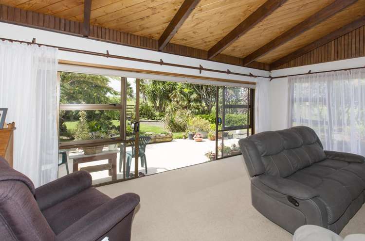 242 Baylys Coast Road Dargaville_19
