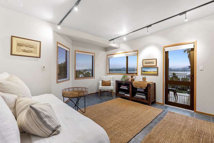 233 Omaha Drive Omaha_22