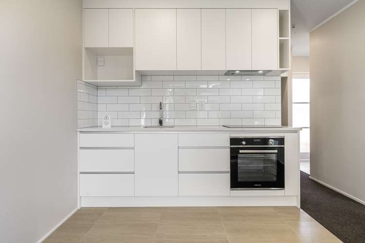 3/113 Station Road Papatoetoe_5