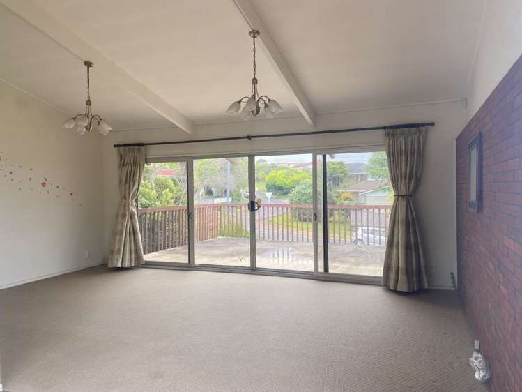 15 & 17 Glenmore Road Sunnyhills_11