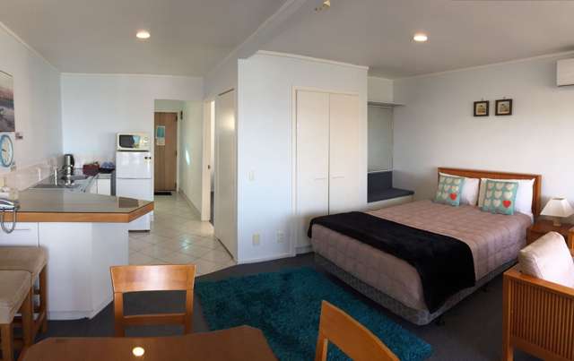 42 The Parade Bucklands Beach_2