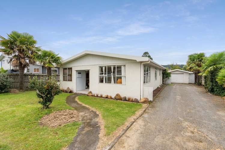 104 Beverley Terrace Whangamatā_24