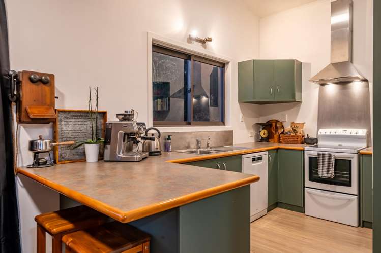 6 Longfellow Street Trentham_10