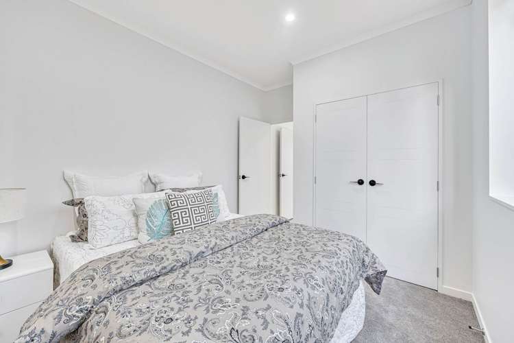 22 Tannaghmore Drive Flat Bush_27