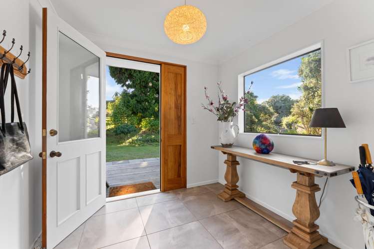 7 Pickwick Road Otamatea_4