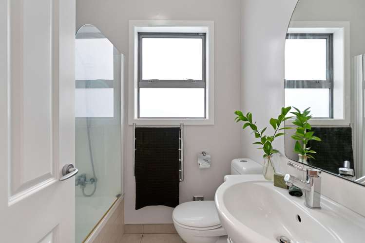 52B Mandalay Terrace Khandallah_12