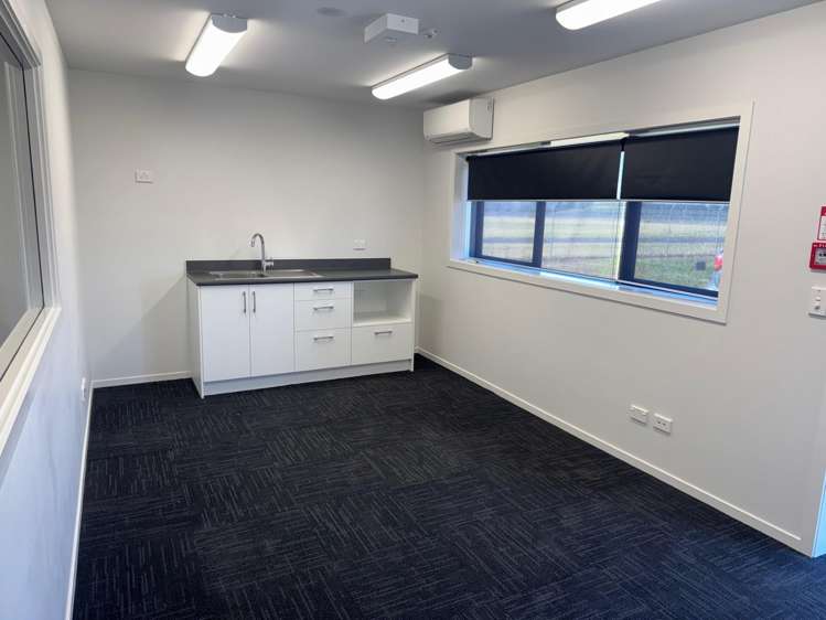 4/145 Ingram Road Rukuhia_7