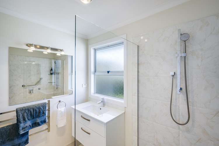 8 Brown Street Taradale_14