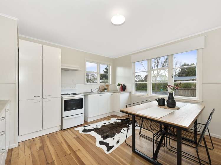 29 Barrie Crescent Silverdale_1