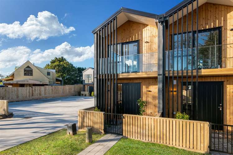 4/110 Beach Road Te Atatu Peninsula_22