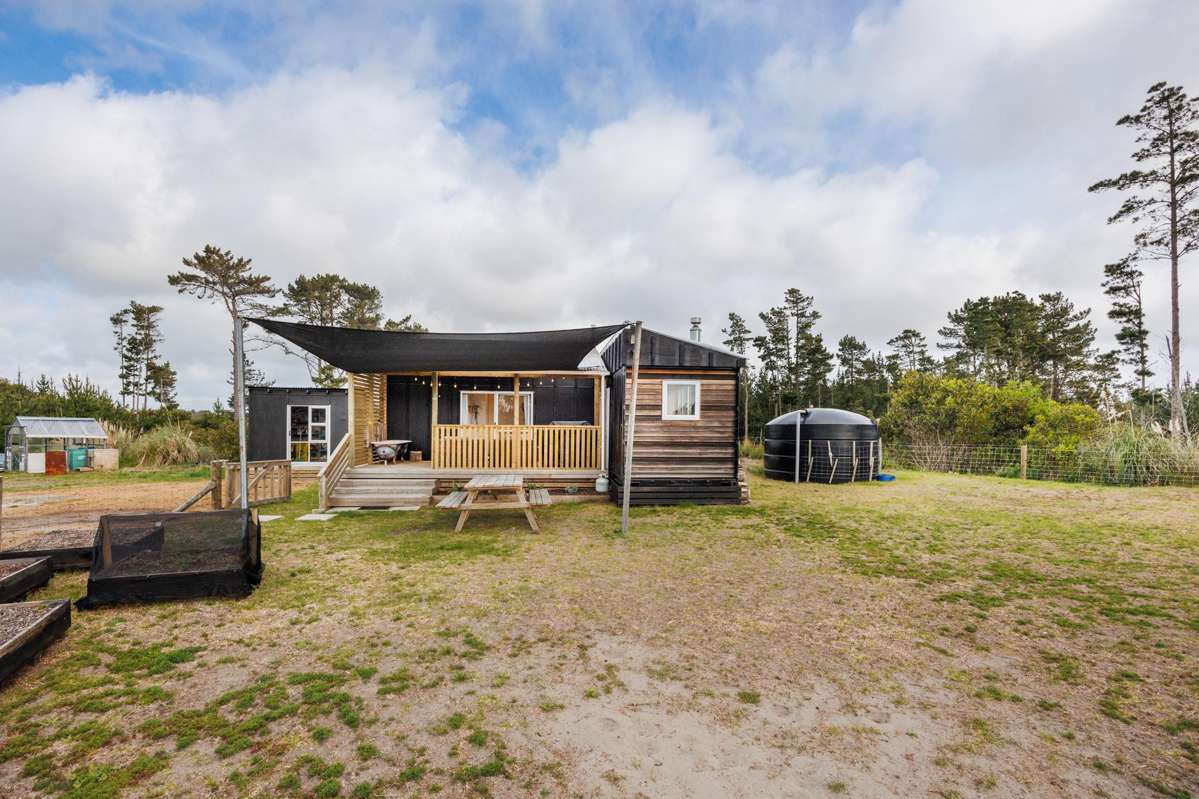 545 Himatangi Beach Road_0