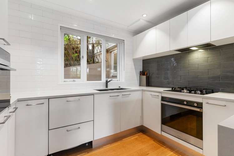 9 Cathedral Place Parnell_21