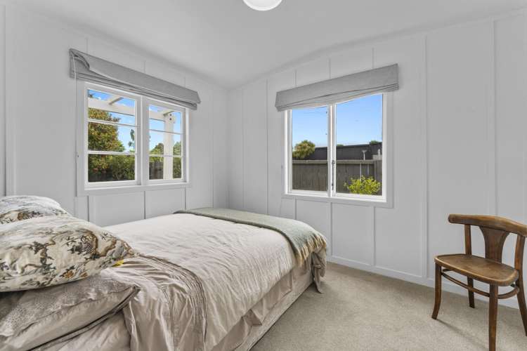 17 Lake Road Mangakino_11