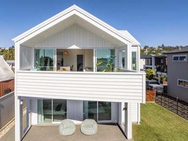 33 Coronation Street_1