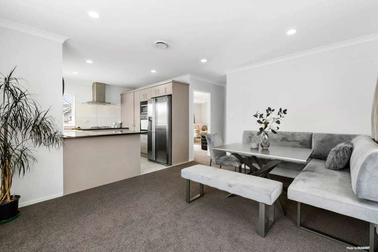 6 Mandival Avenue Flat Bush_2