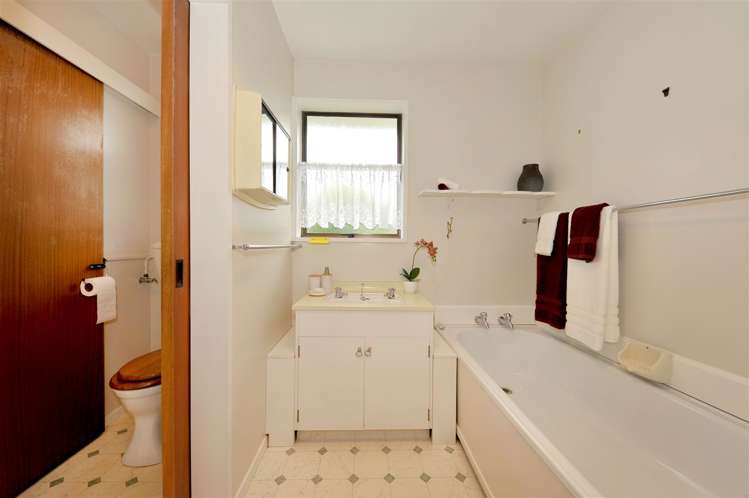 2/155 Springs Road Hornby_10