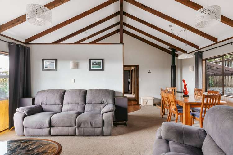 16 Langstone Street Welcome Bay_9