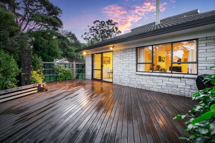 17 Atarua Gardens Waiatarua_25