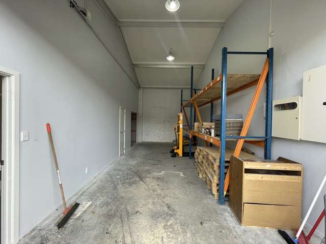 Unit 6/11 Silverfield Wairau Valley_2