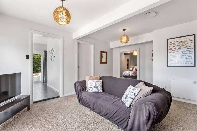 168 Seaview Road Westown_19