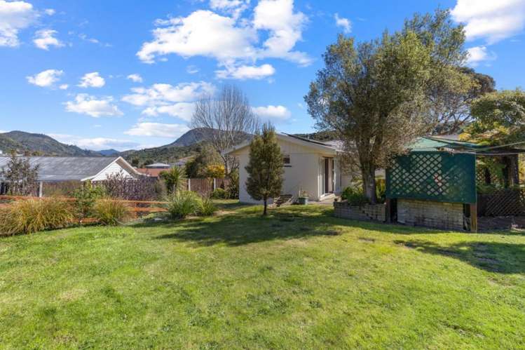 83 Hampden Street Picton_24