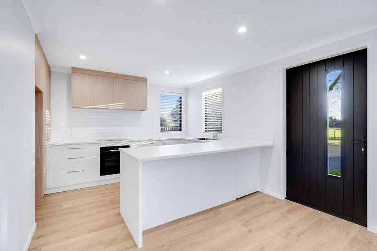 1 London Lane 11373_6