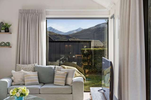 2 Kotuku Lane Jacks Point_3