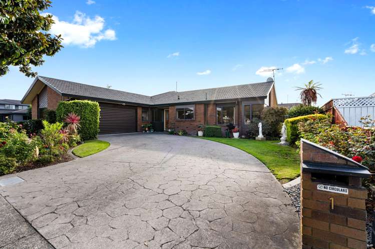 1 Hyatt Grove Greenmeadows_11