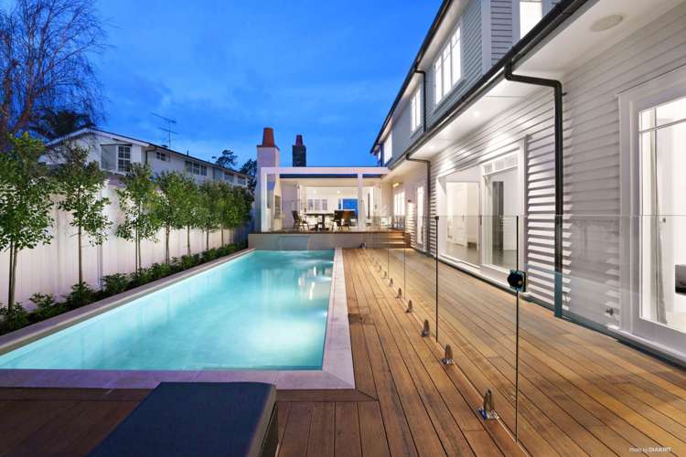 52 Marine Parade Mellons Bay_16