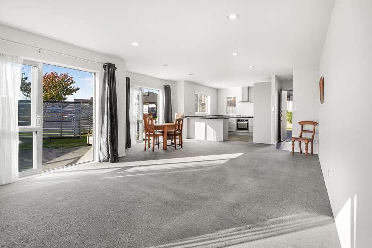 37 Ihimaera Terrace Leamington_8