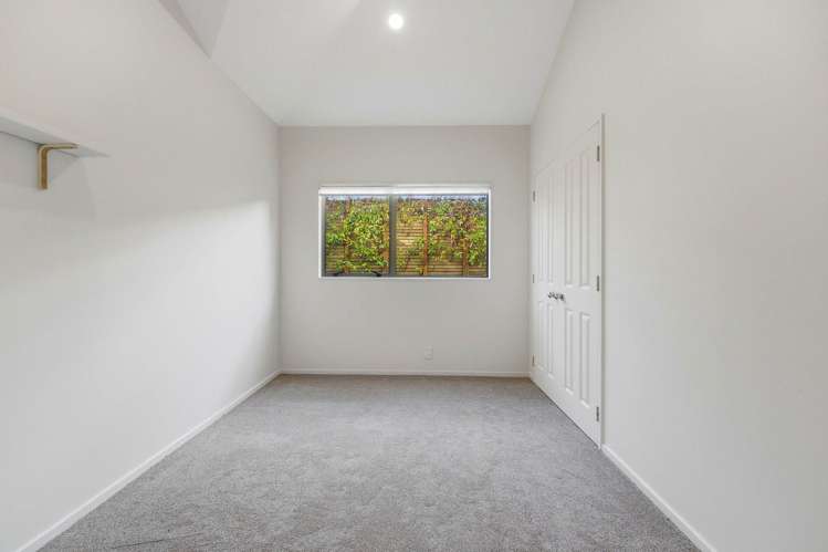 825 East Coast Road Browns Bay_37