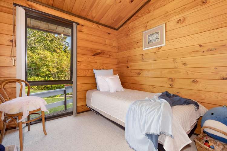 6 Langstone Street Welcome Bay_17