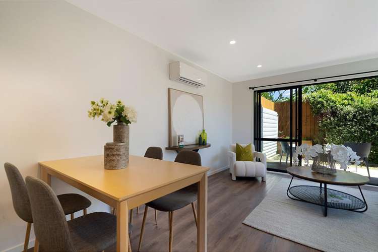 2E Milich Terrace Te Atatu South_6