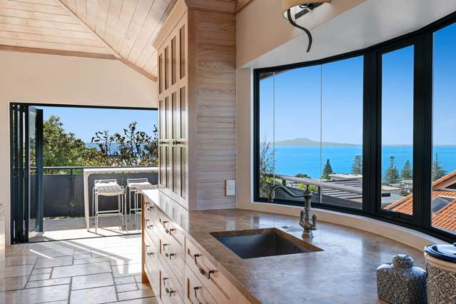 Prime position, sea views & solid build