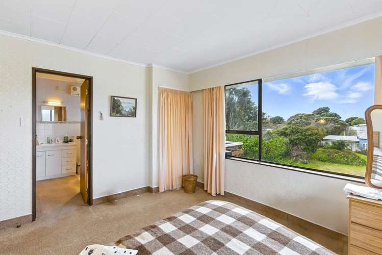 57A Golf Road Paraparaumu Beach_24