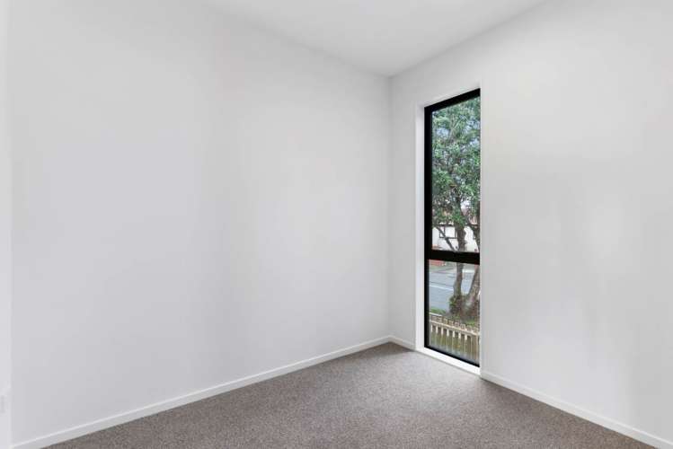 2/31 Reid Road New Lynn_7