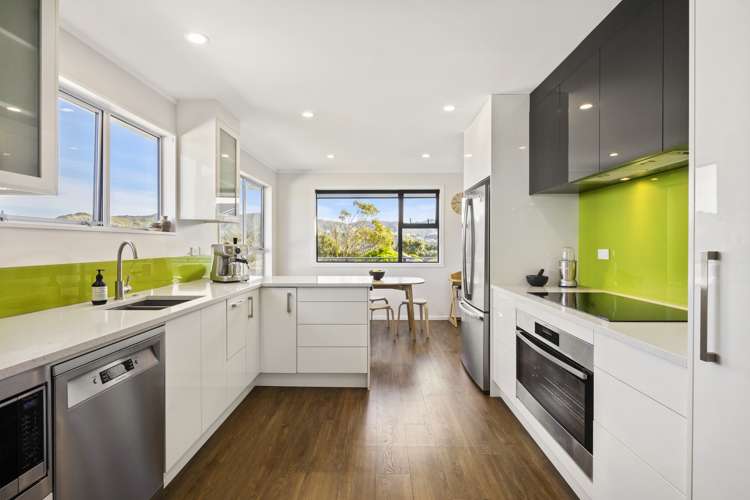 13 Arun Crescent Southgate_5