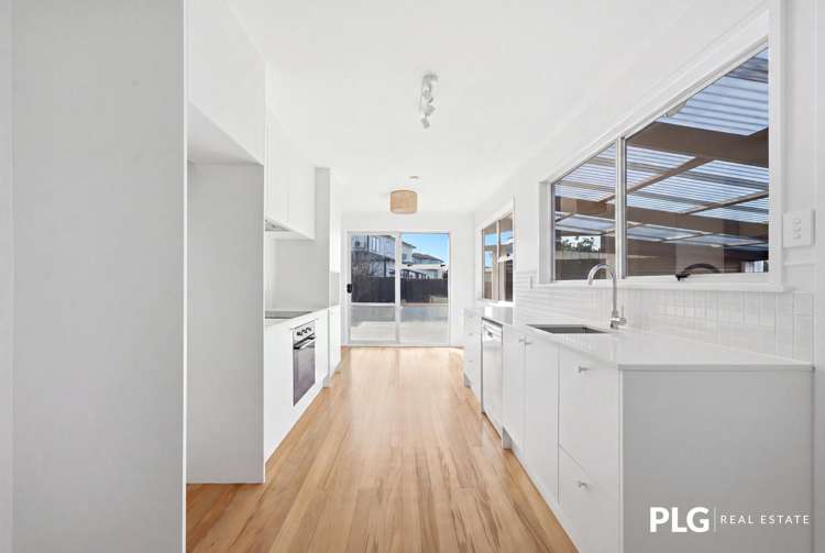 12 Farnborough Crescent_4