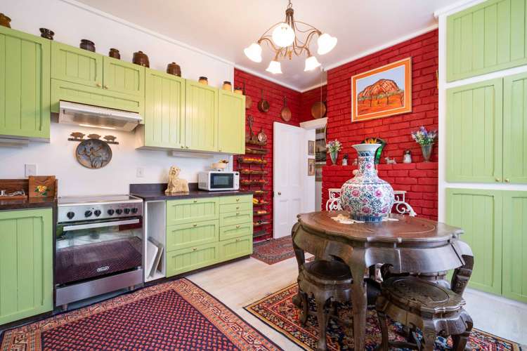 7 Easther Crescent Kew_7