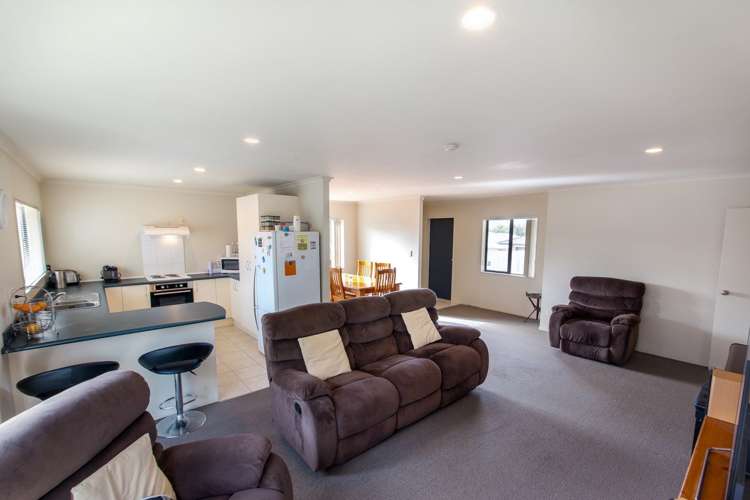 12 Scowns Way Glendene_5
