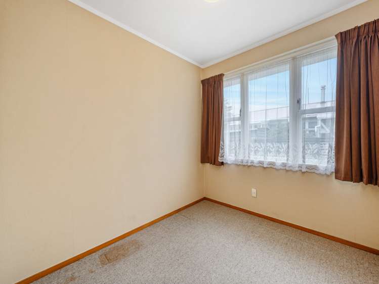 49a James Street Glenholme_16