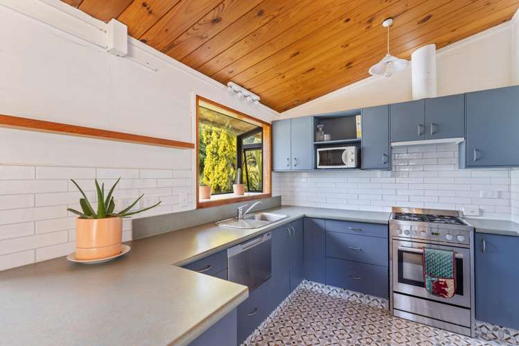 13 Lindaver Grove Merrilands_12