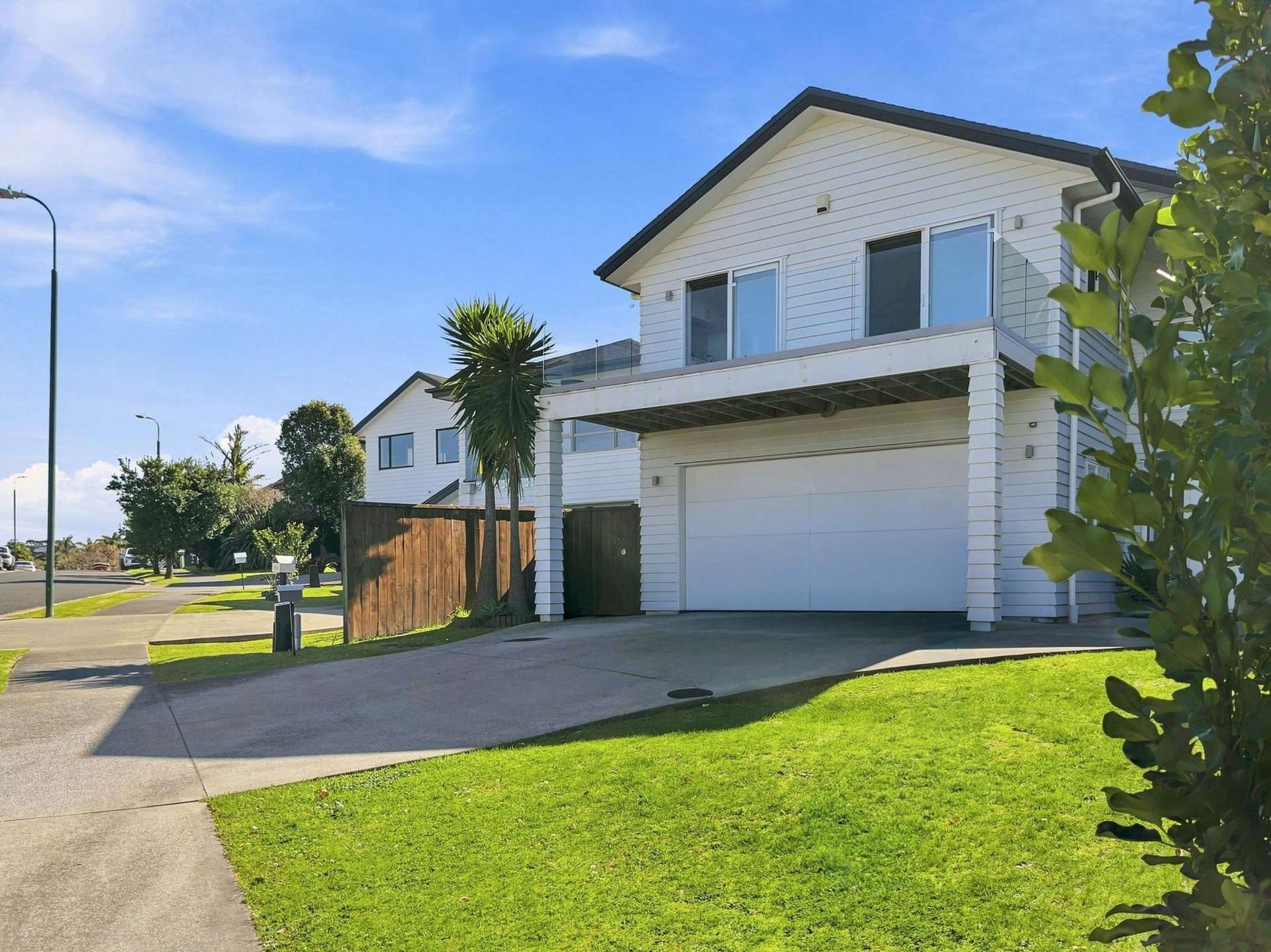 253 Alec Craig Way Gulf Harbour_0