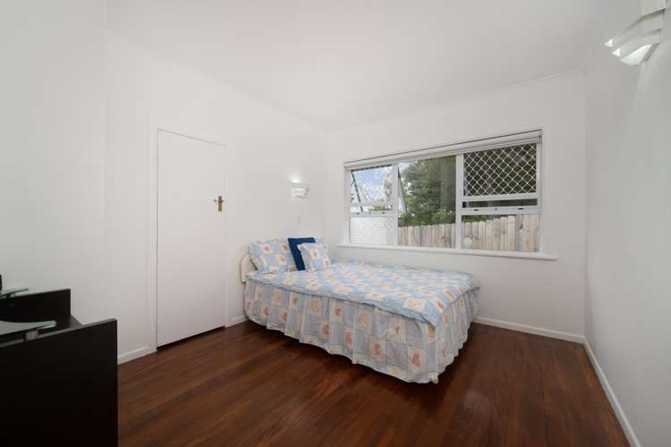 15 Hutchinsons Road Bucklands Beach_16